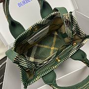 Okify Burberry Mini Check Knitted Tote In Green 25 x 11 x 22cm - 5