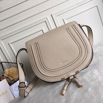 Okify Chloe Large Marcie Saddle Bag In White 24x20x10cm 