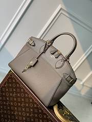 Okify Louis Vuitton Clay Vendome MM Bag 36×29×15cm M22927  - 5