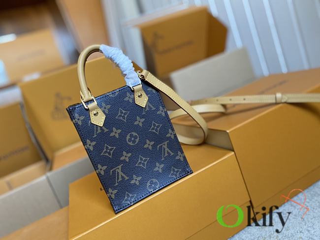 Okify Louis Vuitton Petit Sac Plat Monogram Bag M81295 14x17x5cm - 1