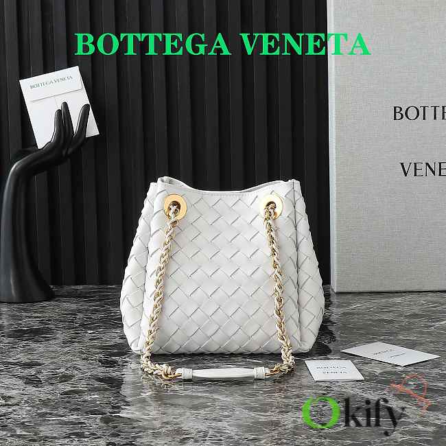 Okify Bottega Veneta Small Parachute Shoulder Bag In White 21x17x16.5cm - 1