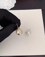 Okify Channel Pearl Gold Earrings 20379 - 2