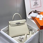 Okify Hermes Kelly Bag In White Epsom Leather With Silver Hardware 28cm  - 1