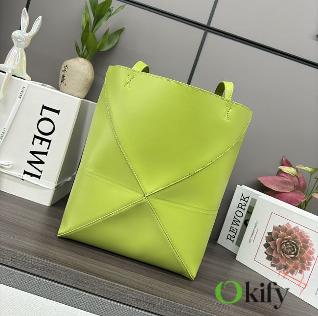 Okify Loewe Medium Puzzle Fold Tote Bag In Bright Green Shiny Calfskin 25.5x14.5x31.5cm - 1