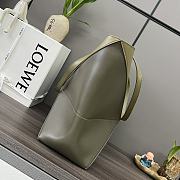 Okify Loewe Medium Puzzle Fold Tote Bag In Two Tones Of Green Calfskin 25.5x14.5x31.5cm - 5