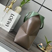 Okify Loewe Medium Puzzle Fold Tote Bag In Brown And Green Shiny Calfskin 25.5x14.5x31.5cm - 5