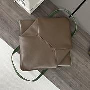 Okify Loewe Medium Puzzle Fold Tote Bag In Brown And Green Shiny Calfskin 25.5x14.5x31.5cm - 2