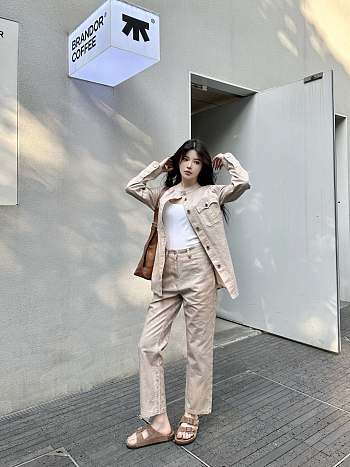 Okify Louis Vuitton Set Of Beige Denim Shirt Jacket And Trousers SML 