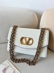 Okify Valentino Garavani Vain Bag In White 24x16x8cm  - 1