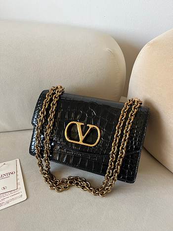 Okify Valentino Garavani Vain Bag In Black Crocodile Patent 24x16x8cm 