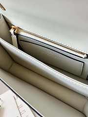 Okify Valentino Garavani Vain Bag In White 19.5x13x7cm  - 2