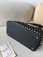 Okify Valentino Garavani Rockstud Grained Calfskin Bag In Black 28x21x14cm  - 2