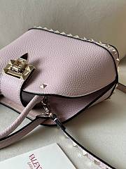 Okify Valentino Garavani Rockstud Grained Calfskin Bag In Pink 21x15x10cm  - 4