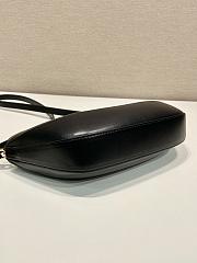 Okify Prada Medium Leather Handbag Dumpling In Black 30x20x5cm  - 5