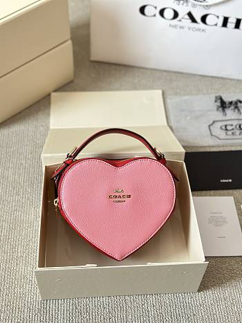 Okify Coach Heart Bag In Red And Pink 18x14cm