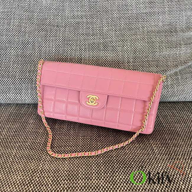 Okify CC Chocolate Bar Bag In Pink 26x13x4cm - 1