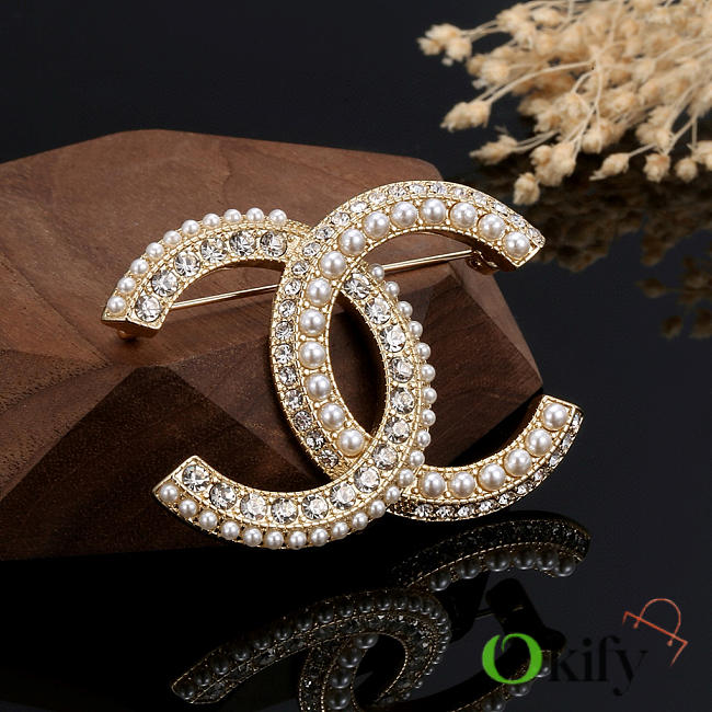 Okify CC Gold Brooch With Pearl And Diamond  - 1