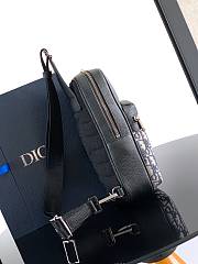 Okify Dior Rider 2.0 Sling Bag In Beige And Black 17x26x8cm - 4