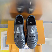 Okify Louis Vuitton Footprint Soccer Sneakers In Black 1AHAHV EU35-45  - 4