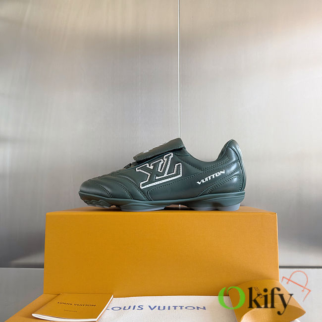 Okify Louis Vuitton Footprint Soccer Sneakers In Green 1AHAHV EU35-45  - 1