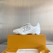 Okify Louis Vuitton Footprint Soccer Sneakers In White 1AHDO4 EU35-45  - 1