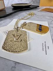 Okify Louis Vuitton Tag Gold Necklace  - 4