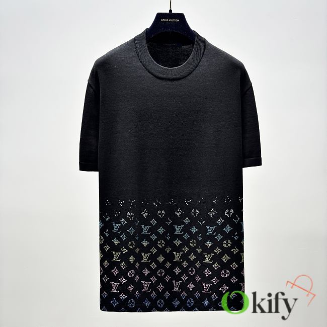 Okify Louis Vuitton Gradient Monogram Black T-shirt 21114 - 1