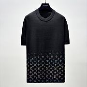 Okify Louis Vuitton Gradient Monogram Black T-shirt 21114 - 1