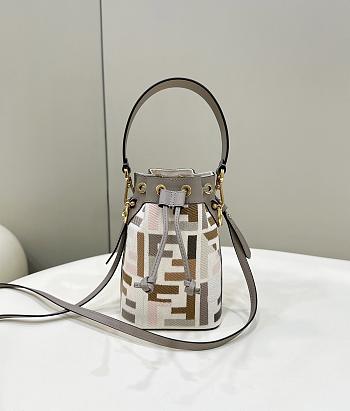 Okify Fendi Mon Tresor Bucket Bag 12x18x10cm 21130