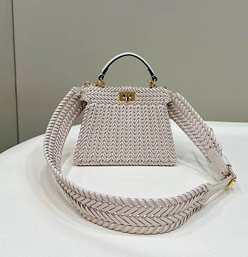 Okify Fendi Peekaboo ISeeU Interlace Leather Bag In White 20x10.5x15cm