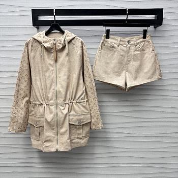 Okify Louis Vuitton Set Of Beige Jacket And Shorts SML 