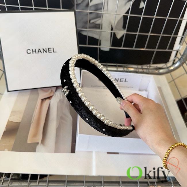 Okify CC Black Headband With Pearl 21219 - 1