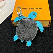 Okify Louis Vuitton Turtle Pouch Bag Charm 21278 - 3