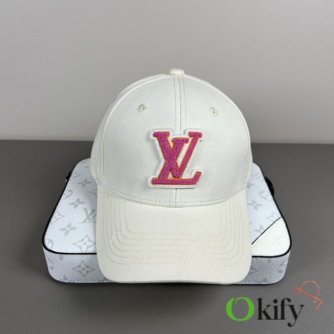 Okify Louis Vuitton White Baseball Cap With Pink Logo  - 1