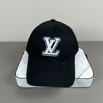 Okify Louis Vuitton Black Baseball Cap With Blue Logo 