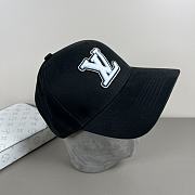 Okify Louis Vuitton Black Baseball Cap With Blue Logo  - 4