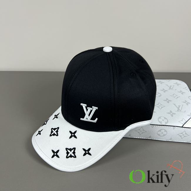 Okify Louis Vuitton Black And White Baseball Cap  - 1