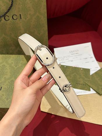 Okify Gucci Silver Buckle White Belt 2.5cm 21395