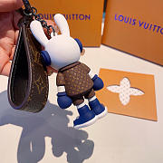 Okify Louis Vuitton Blue Rabbit Keyring  - 3