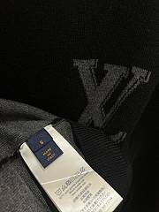 Okify Louis Vuitton Black Sweater SML 21569 - 3