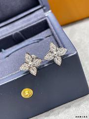 Okify Louis Vuitton Monogram Flower Earrings - 3