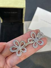 Okify VCA Diamond Flower Earrings  - 1