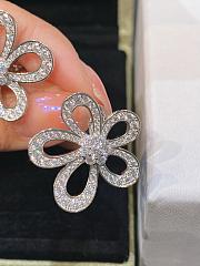 Okify VCA Diamond Flower Earrings  - 2