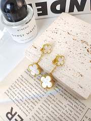 Okify VCA White Earrings 21757 - 4