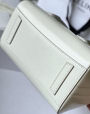 Okify Givenchy Mini Antigona Lock Bag In White Box Leather 20x22x13cm  - 4