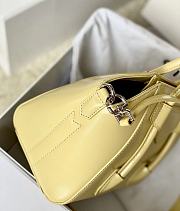 Okify Givenchy Mini Antigona Lock Bag In Light Yellow Box Leather 20x22x13cm  - 5