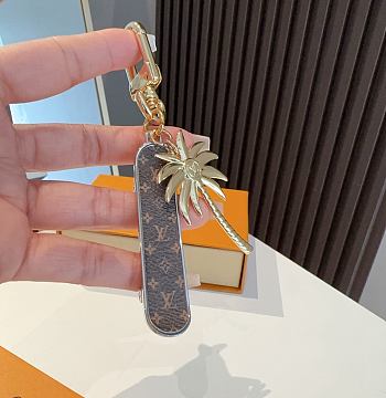 Okify Louis Vuitton Cali Skating Keychain In Brown