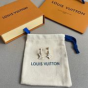 Okify Louis Vuitton White Earrings  - 2