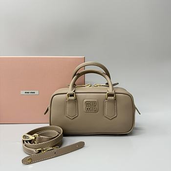 Okify MiuMiu Small Arcadie Leather Bag In Beige 22x10.5x7.5cm