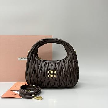 Okify MiuMiu Small Wander Matelassé Nappa Leather Hobo Bag In Darl Brown 20x17x6cm 